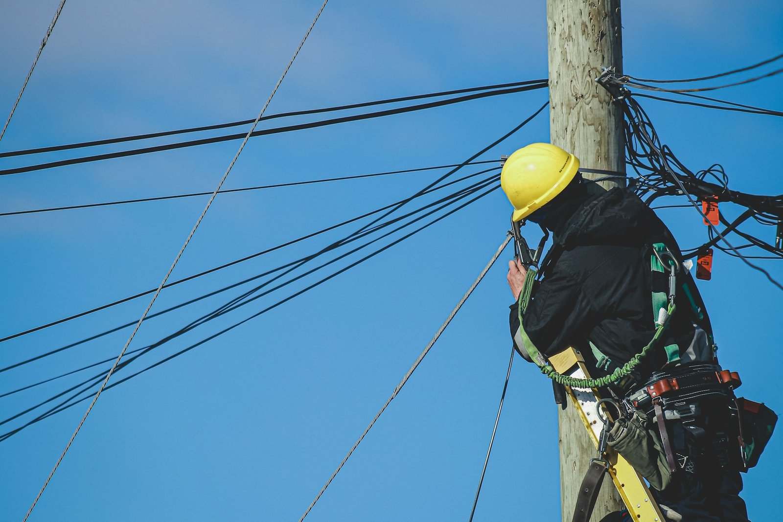 Severe Weather Leaves Nearly 500,000 Without Power Across the United States